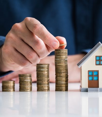 Read a comprehensive guide on investing in mortgages in Canada. Learn valuable insights and strategies for maximizing returns in the real estate market.